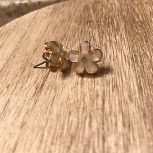 8 PAIRS OF EARRINGS BUNDLE